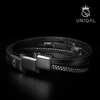 Schwarzes Echtlederarmband mit magnetischem Edelstahlverschluss, verstellbar durch Verlängerungsglied – elegantes Accessoire mit Komfort und Stil.